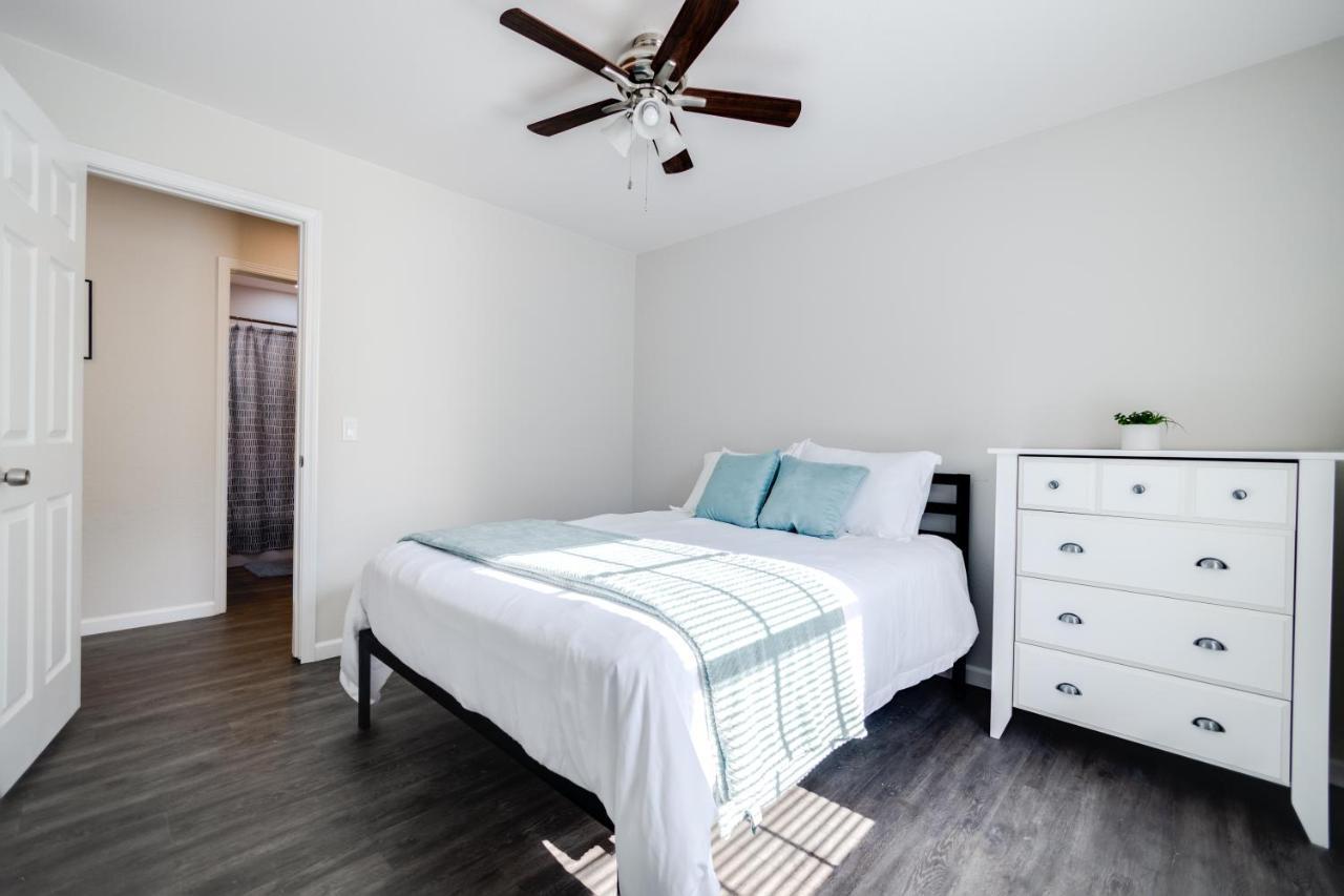 Trailside Townhouse - Close To Downtown & Bike Trails Bentonville Luaran gambar
