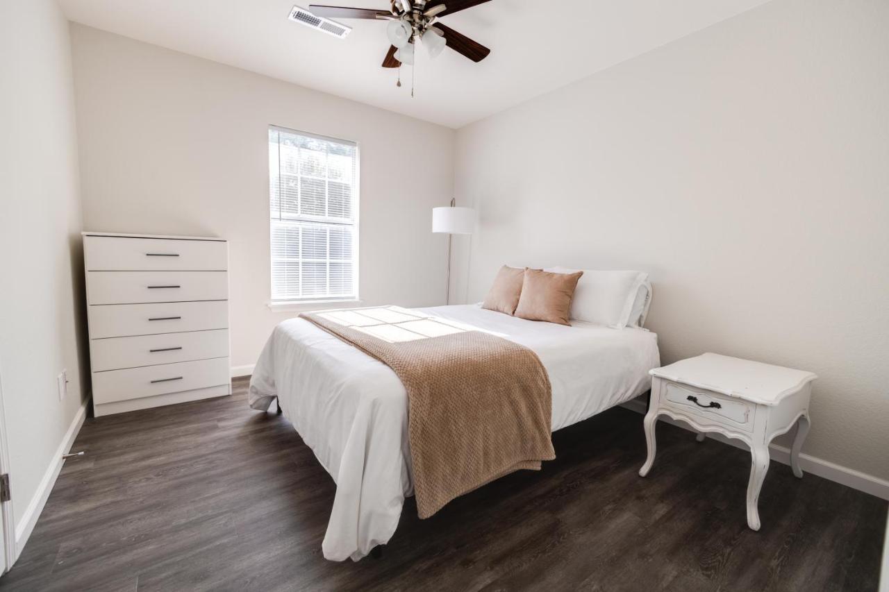 Trailside Townhouse - Close To Downtown & Bike Trails Bentonville Luaran gambar
