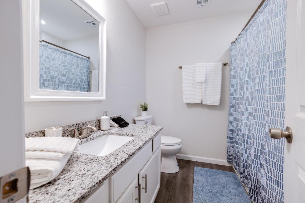 Trailside Townhouse - Close To Downtown & Bike Trails Bentonville Luaran gambar